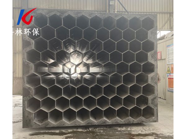 small4_16551076244690275 small4_16551076244690275